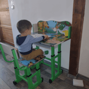 Birou cu scaun pentru copii, reglabile, cadru metalic si lemn, verde, Jungla B6 - Image 2